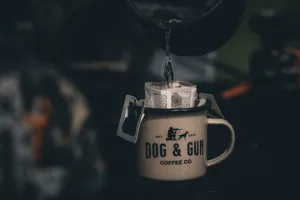 Dog & Gun Enamel Mug Sandy Taupe